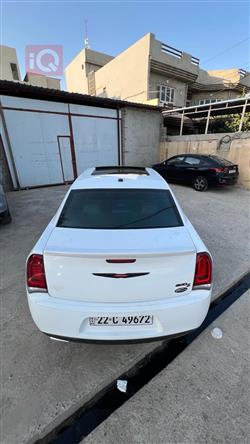 كرايسلر 300
